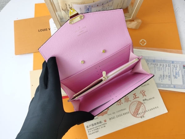 LVコピーウォレット角部分ディテール